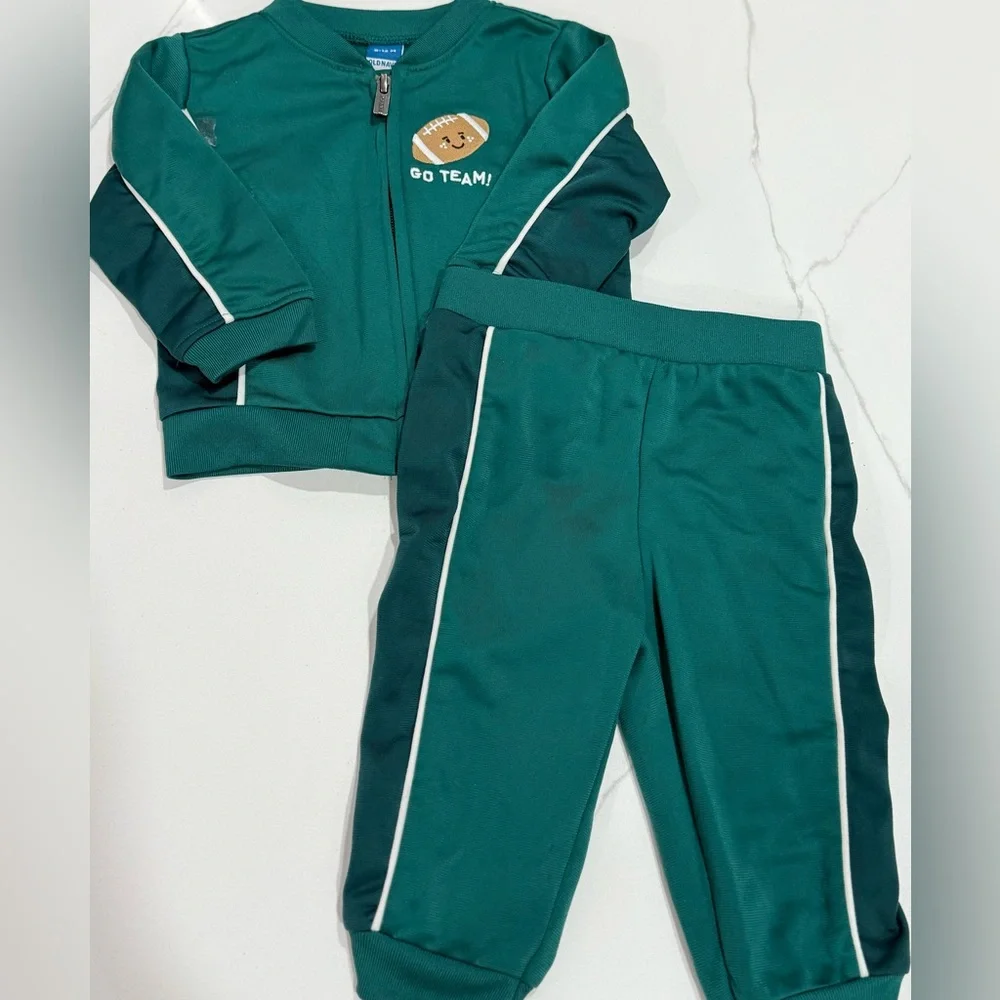Old Navy size 12m